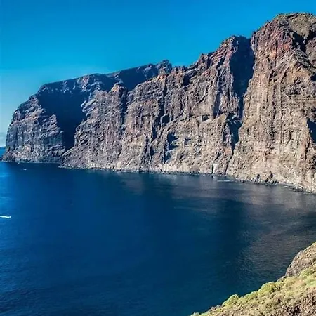 Apartment Costa Isora Frontline & Pool By Paramount Holidays Puerto de Santiago (Tenerife)
